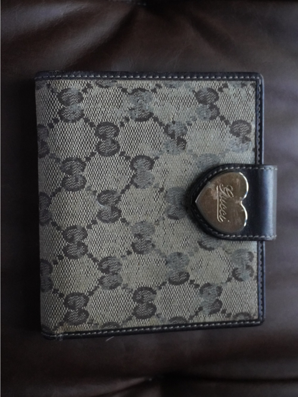Vintage Gucci Black/Brown GG Canvas Heart Snap Bifold Wallet